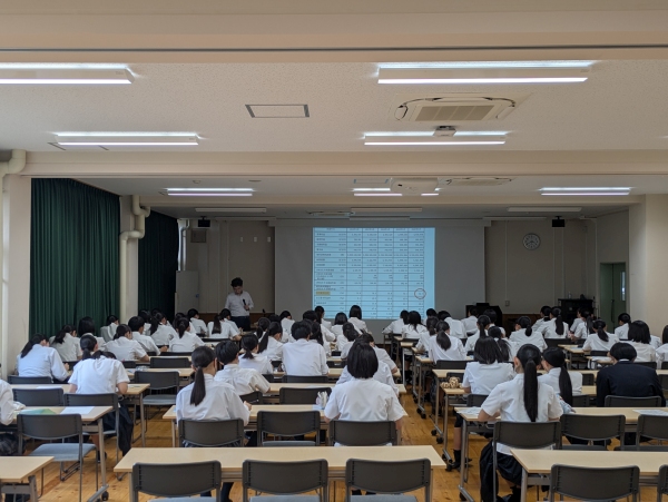 熊本県立球磨中央高等学校での講演の様子